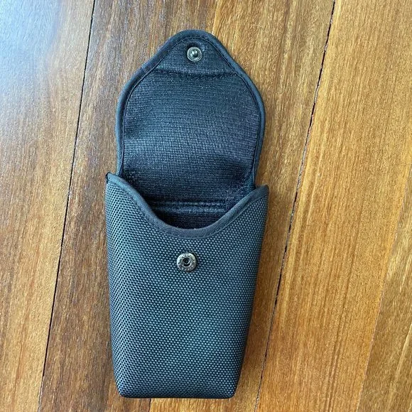 Nikon Black Belt Camera Case / Bag - Picture 3 of 4